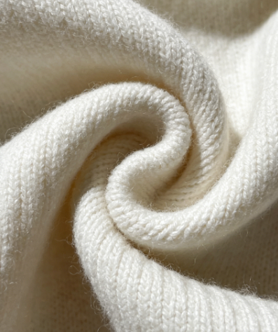 19 micron cashmere fabric showing durability and warmth