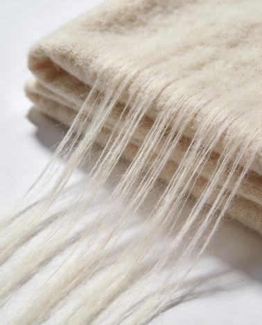 Long-fiber cashmere raw material