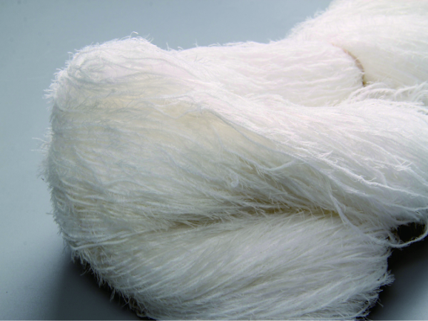 Feather Cashmere: The Perfect Blend of Luxury and Functionality