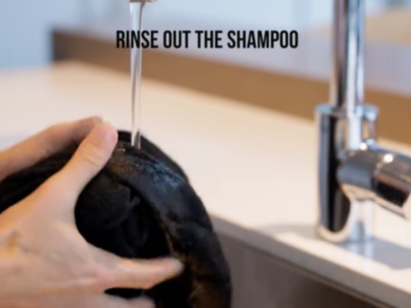 rinse out the shampoo 1